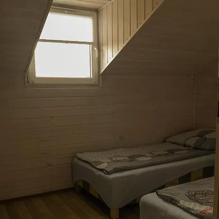 Ferienhaus Drewniane Trebor *